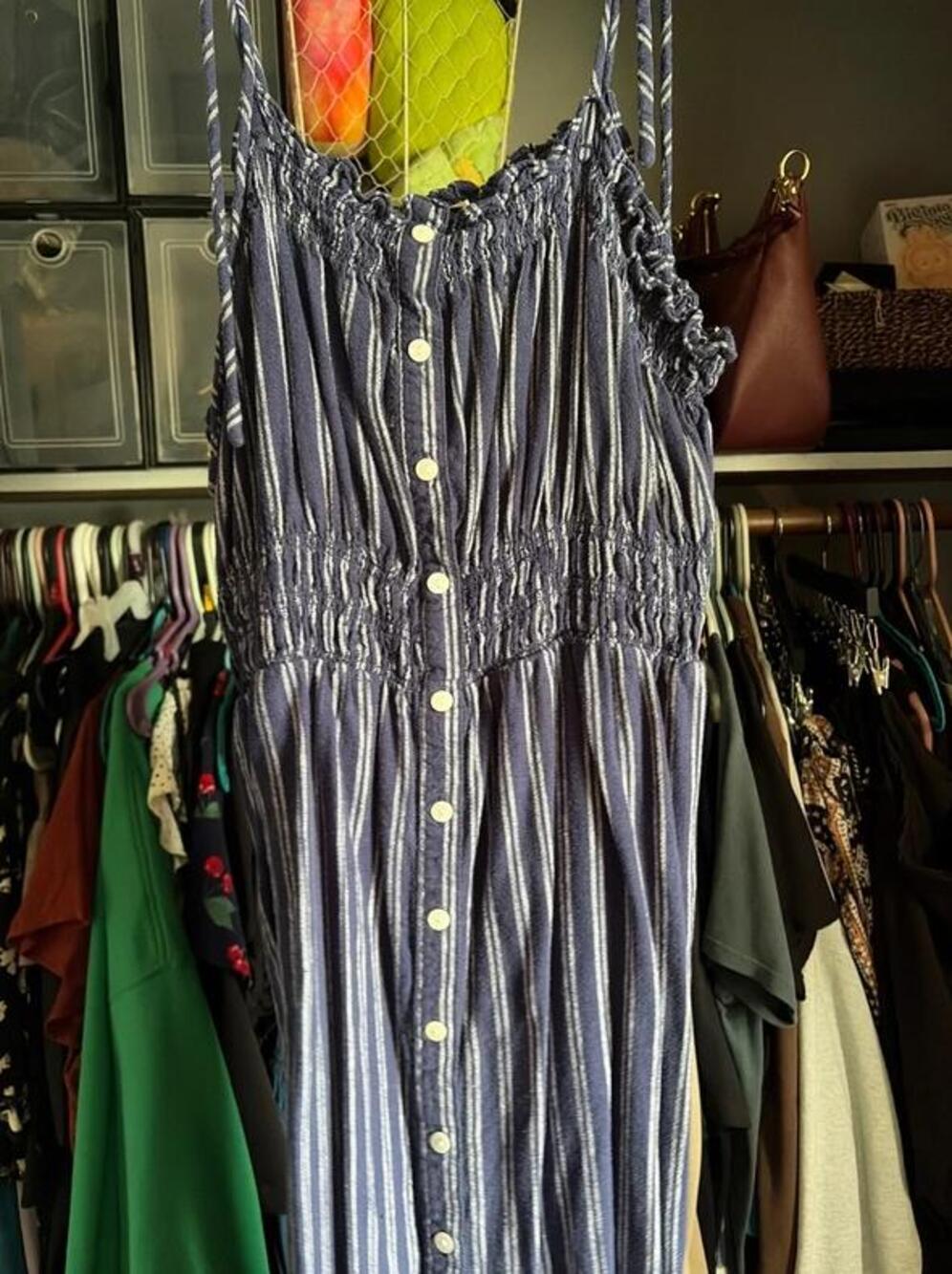 White Sleeveless Bubble Cocktail Dress
